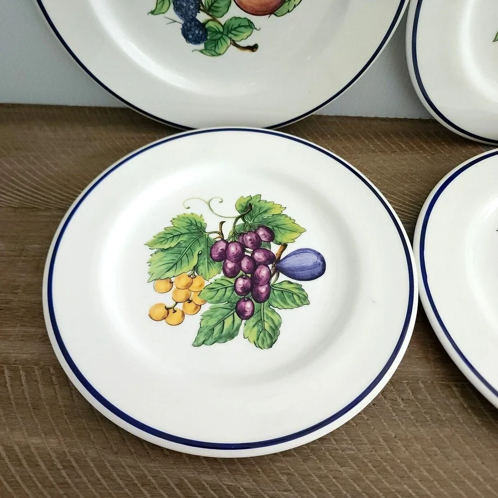 Crate & Barrel Salad‎ Plates Lot Of 4
